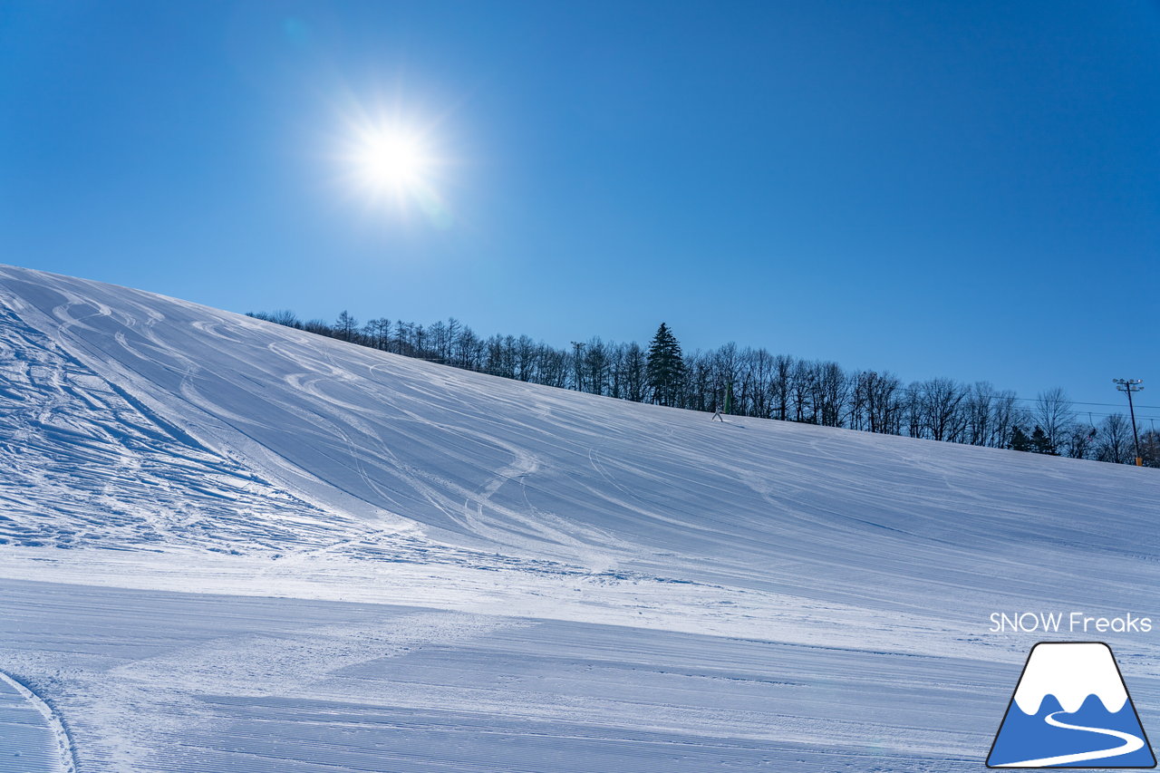 幕別町白銀台スキー場｜広大な十勝平野の向こうには、北海道の背骨・日高山脈。大地のスケール感が違う、ロケーション抜群のローカルスキー場へ(^^)/